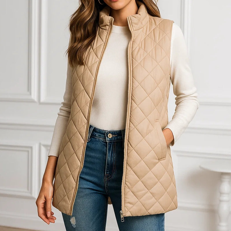 Women's lightweight quilted vest, perfect for everyday comfort & casual style.
