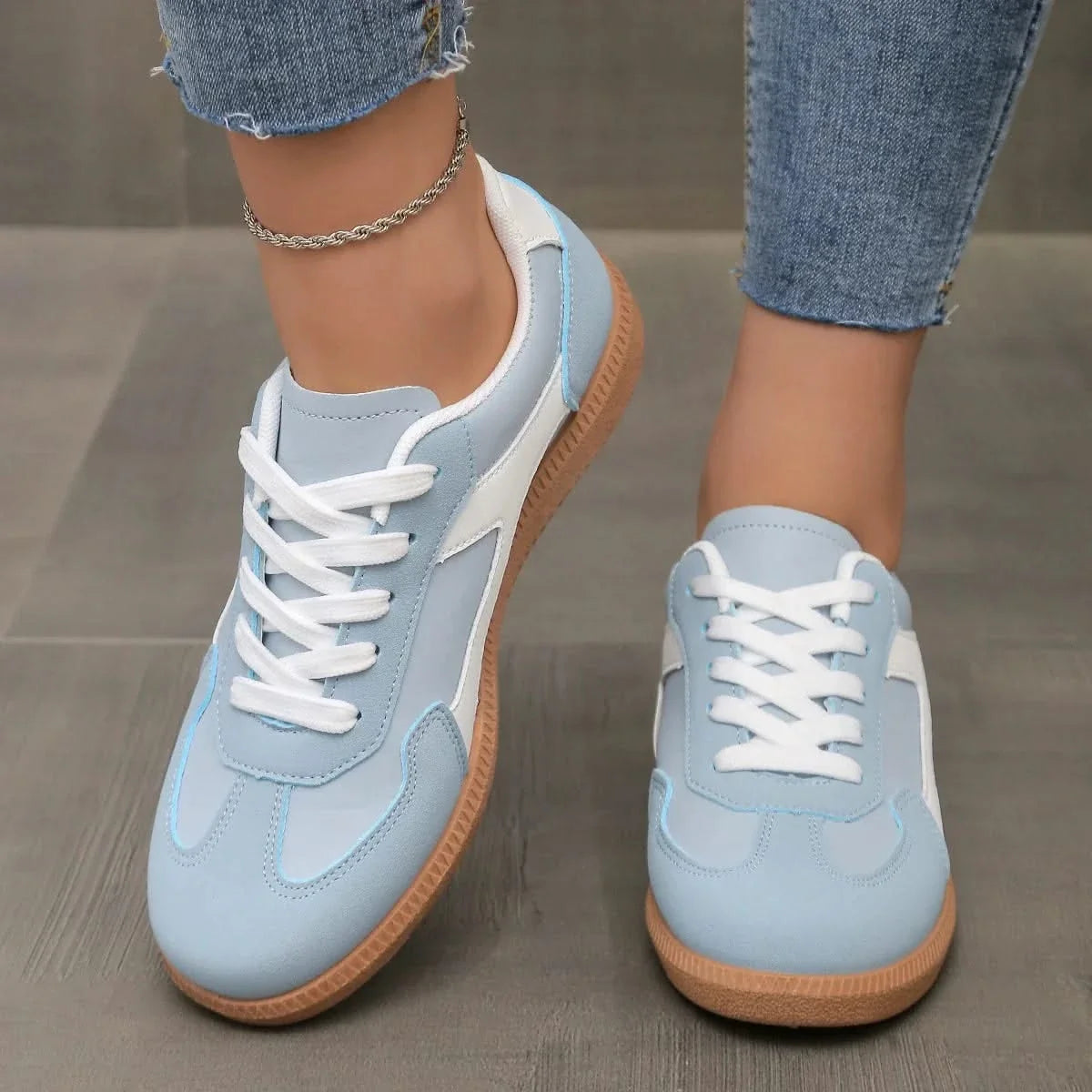 Black Livia Classic Low-Profile women's sneakers; versatile & comfy casual shoes, classic style.