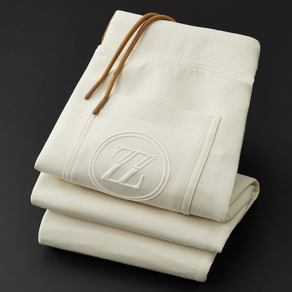 Stylish women's travel pants with an adjustable waist for ultimate comfort and versatility on the go.