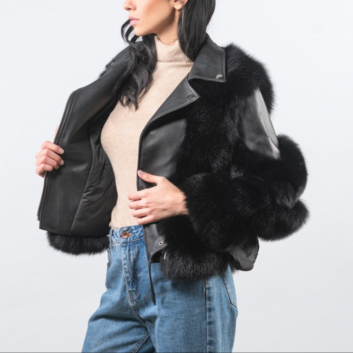 Elegant women's gray relaxed fit outerwear jacket, perfect for warm and stylish winter fashion.