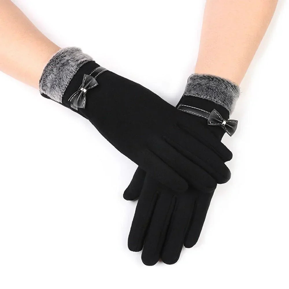 Fashionable women's winter gloves, luxury cashmere blend, warm & functional touchscreen.
