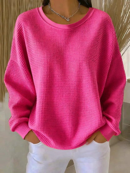 Soft, long-sleeve women's classic sweater, ideal for everyday comfort, warmth, and elegant fashion.