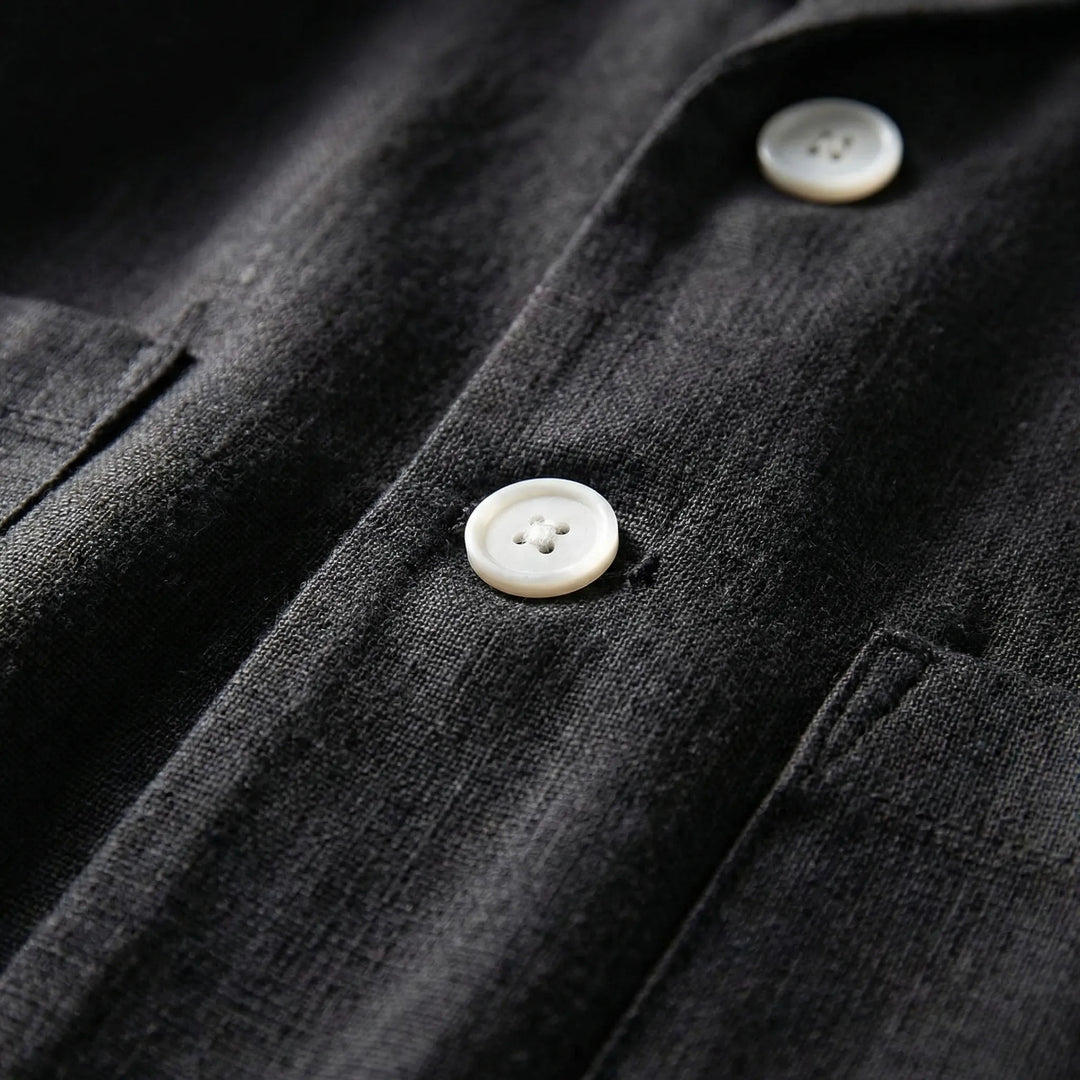 Lightweight women's relaxed fit blazer, ideal for spring fashion & comfortable office wear. Effortless style.