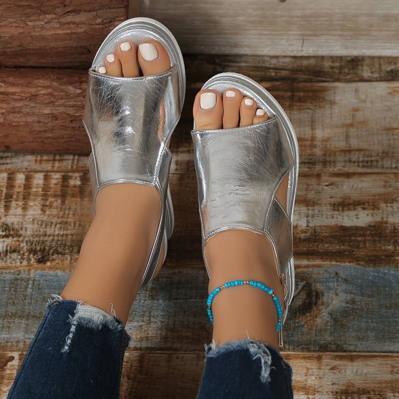 Stylish women's open-toe platform wedge sandals, designed for all-day comfort and a fashionable summer look.