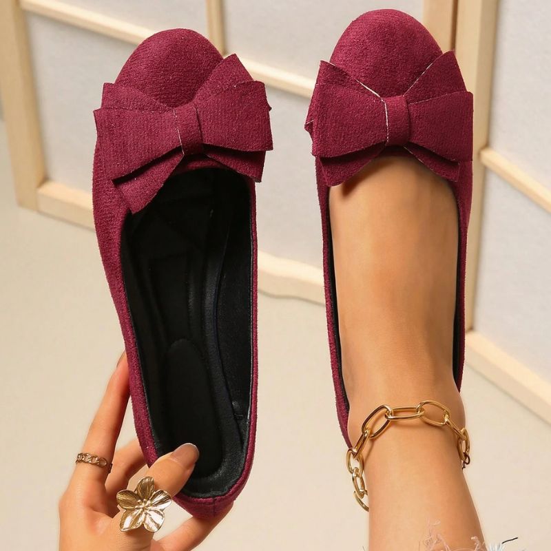Elegant women's ballet flats, wide fit and orthopaedic for supreme all-day comfort.
