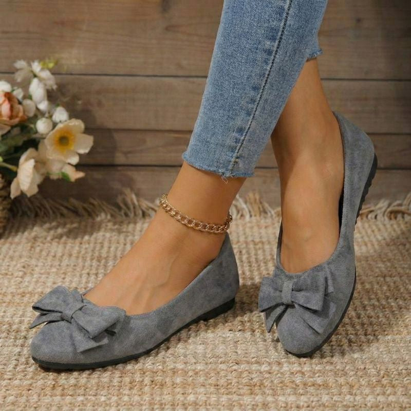 Women's versatile ballet shoes, wide fit with orthopaedic comfort for active days.