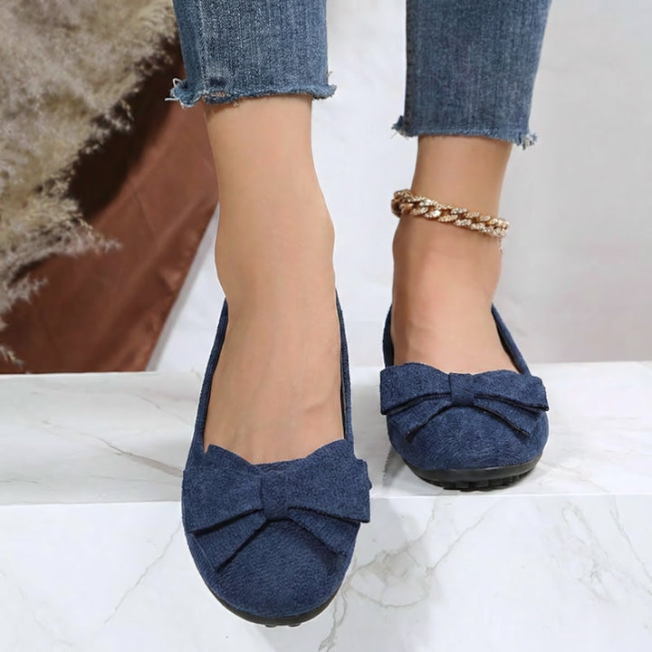 Ergonomic women's wide fit ballet flats, orthopaedic design ensures all-day comfort and stability.