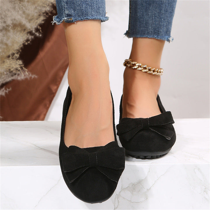 Women's orthopaedic ballet flats, ideal for all-day comfort with a spacious wide fit.