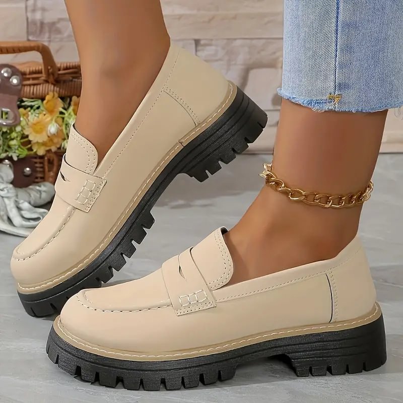 Durable women's orthopaedic loafers with a flexible wide toe box & ultimate comfort features.