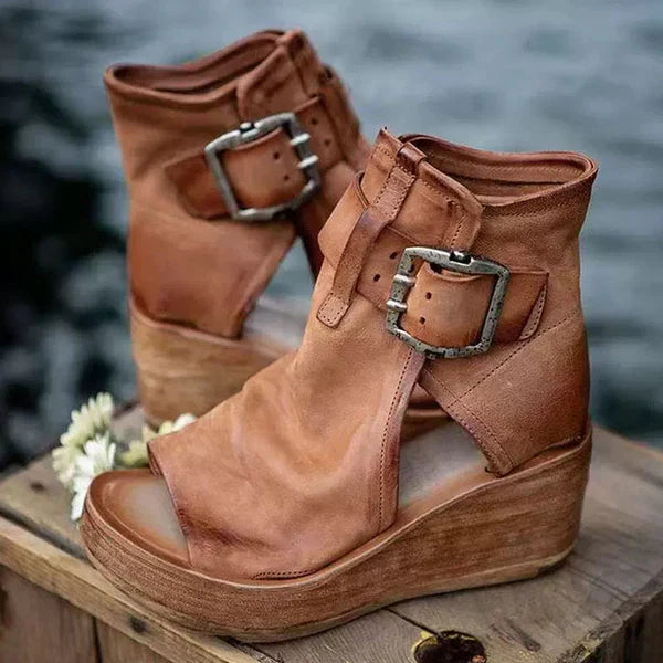 Casual women's summer sandals: boho wedge design, orthopedic comfort, secure buckle closure.