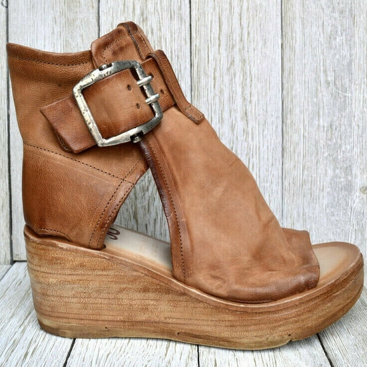 Chic women's orthopedic wedge sandals, boho design, with secure buckle for comfortable casual wear.