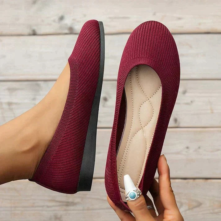 Breathable women's orthopedic ballet flats, perfect casual footwear for all-day support & comfort.