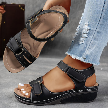 Casual women's comfort flex sandals with slip-resistant sole, ideal for summer.