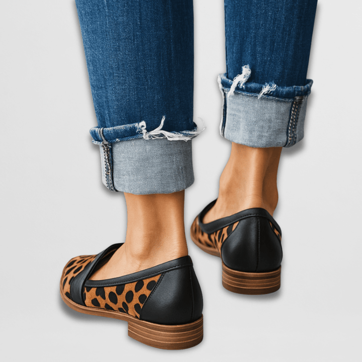 Round toe women's comfort loafers, orthopedic slip-on shoes for casual & everyday wear. Breathable & flexible.