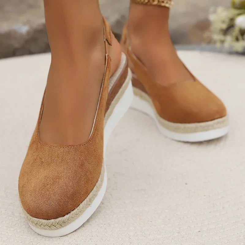 Stylish women's casual walking sandals with orthopedic arch support & cushioning for ultimate summer comfort.
