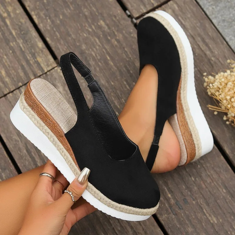 Women's orthopedic sandals promoting foot health with advanced arch support & cushioned comfort for walking.