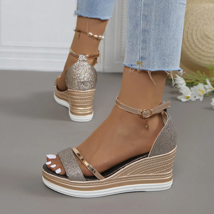Women's orthopedic cushioned sandals providing all-day comfort & arch support for daily wear.