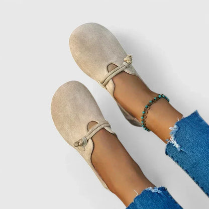 Comfortable women's orthopedic shoes with soft cushioning, perfect for casual or all-day walking.