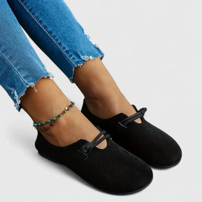 Orthopedic women's footwear offering cushioned support and arch comfort, perfect for elegant daily wear.