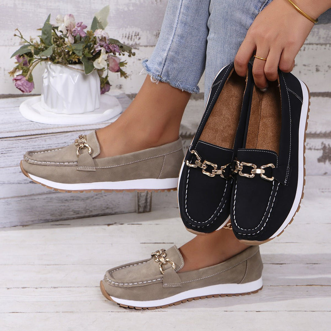 Versatile women's loafers, offering premium arch support for various occasions.
