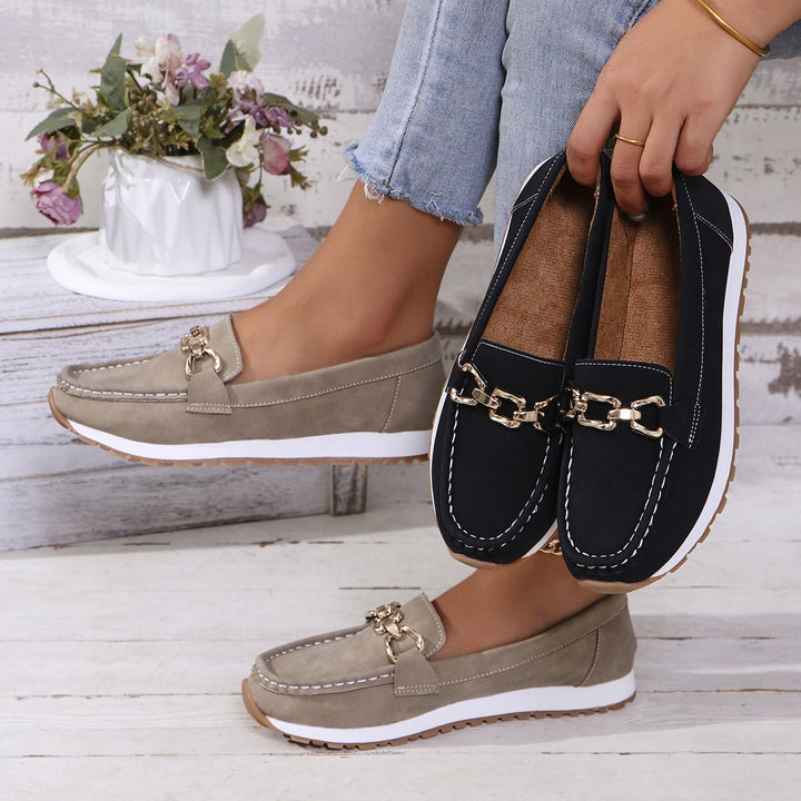 Versatile women's loafers, offering premium arch support for various occasions.