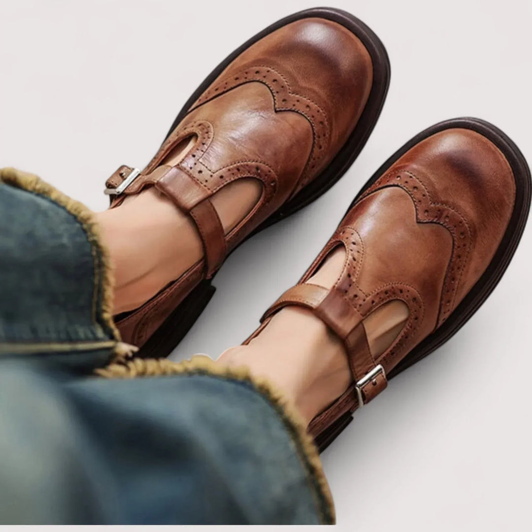 Women's orthopedic Mary Jane shoes, designed for enhanced comfort and daily wear with arch support.