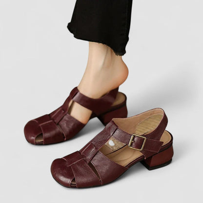 Women's orthopedic Mary Jane shoes for all-day comfort, featuring arch support and a stylish design.