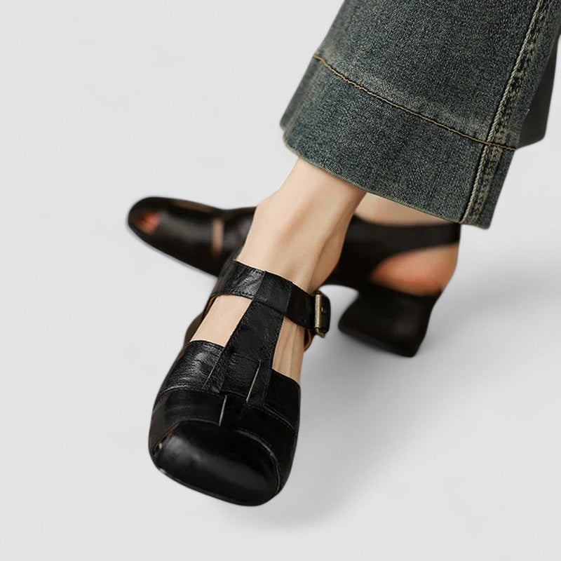 Comfortable women's orthopedic Mary Jane shoes, offering arch support for foot pain relief and everyday style.