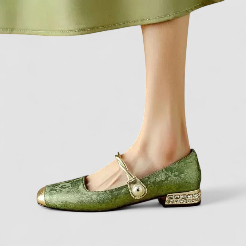 Orthopedic women's Mary Jane shoes, comfortable low block heel, stylish buckle strap, everyday wear.