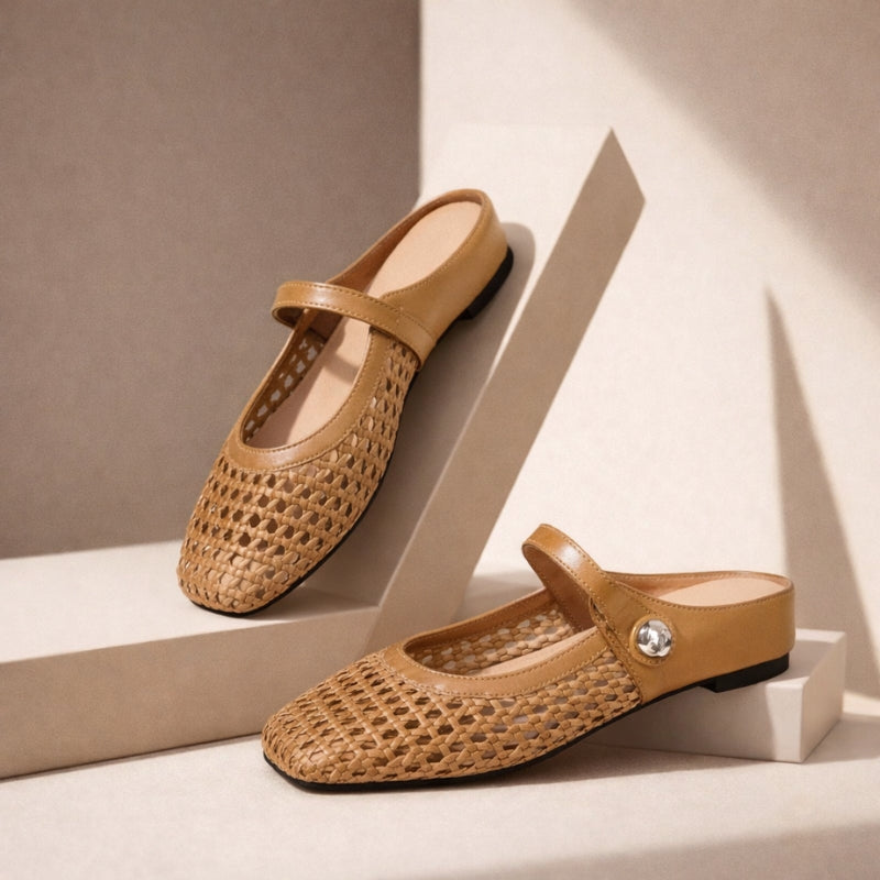 Women's comfortable orthopedic mule flats, featuring arch support and breathable design.