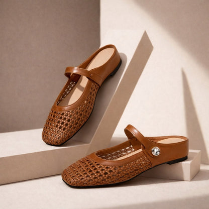 Experience all-day comfort with these orthopedic women's mule flats, built-in arch support.
