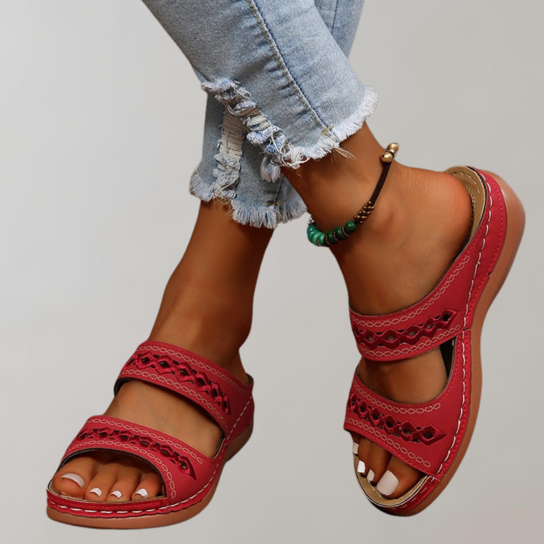 Women's orthopedic platform sandals with arch support for summer comfort & stylish casual walking.