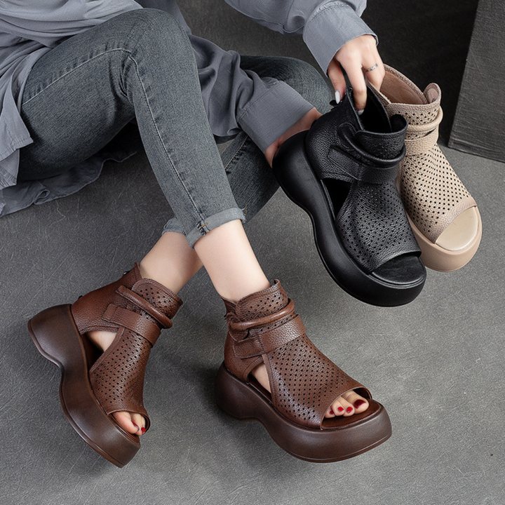 Premium women's orthopedic sandals, delivering exceptional arch support & comfort for all activities.