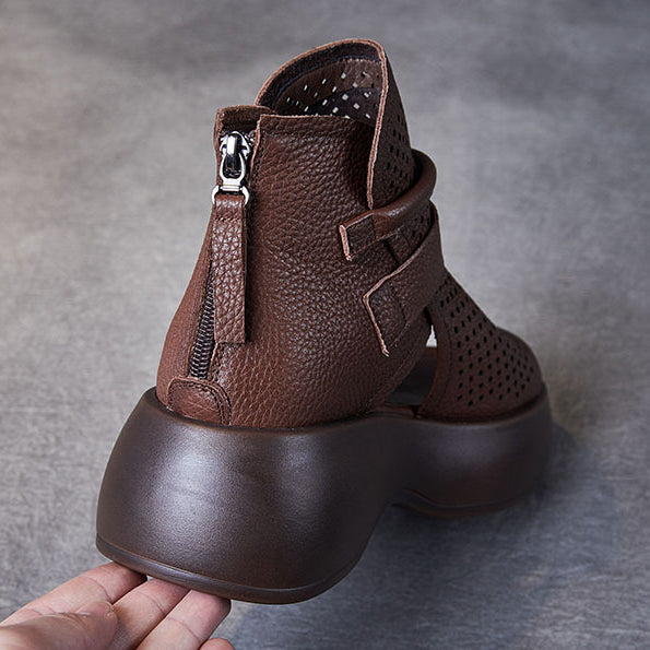Stylish women's orthopedic sandals, offering ultimate comfort & arch support for any casual outing.