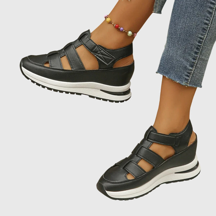Summer women's sandals: orthopedic design, adjustable arch, perfect for walking.