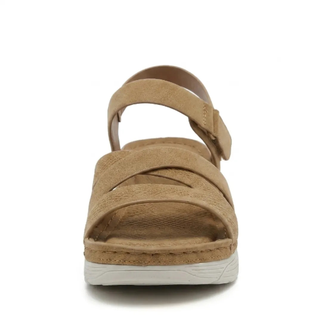 Adjustable women's summer sandals, providing arch support & orthopedic comfort for active lifestyles.