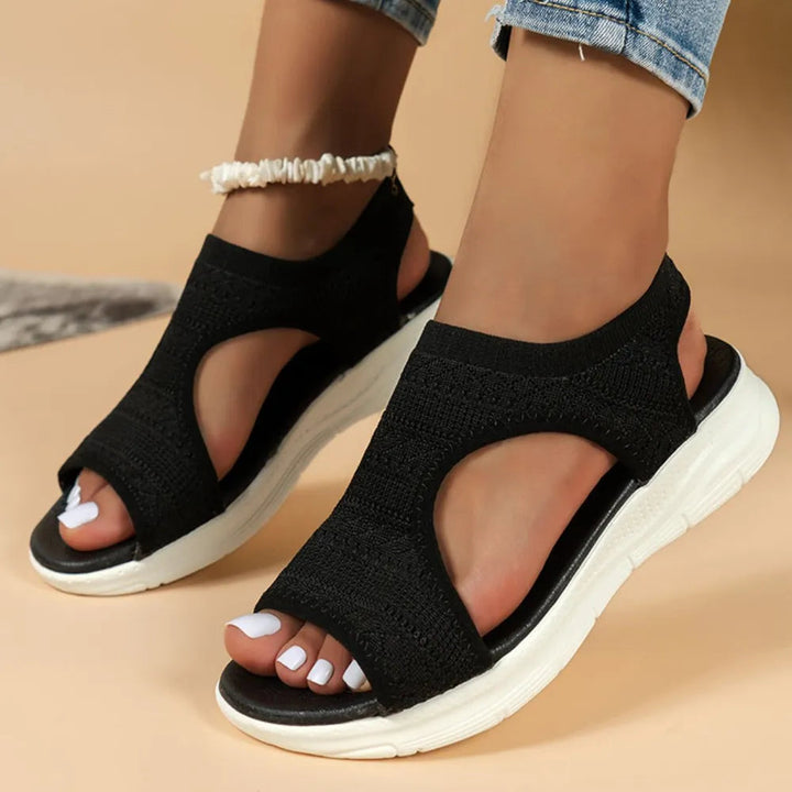 Stylish women's comfort sandals, ideal for walking, with advanced arch support technology.