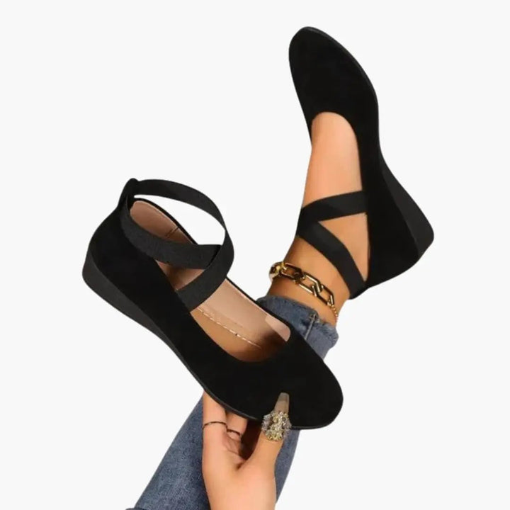 Women's orthopedic slip-on comfort shoes with cushioned support, ideal for walking and casual wear.