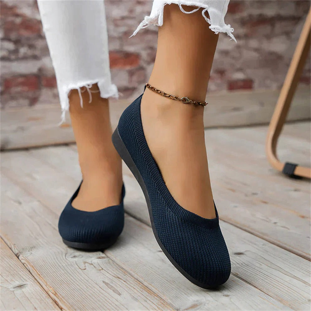 Side view: Women's slip-on orthopedic shoes featuring arch support, memory foam, and non-slip sole.
