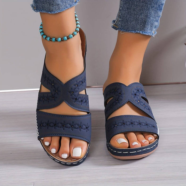 Women's casual orthopedic sandals with excellent arch support, slip-resistant sole, and foot pain relief.