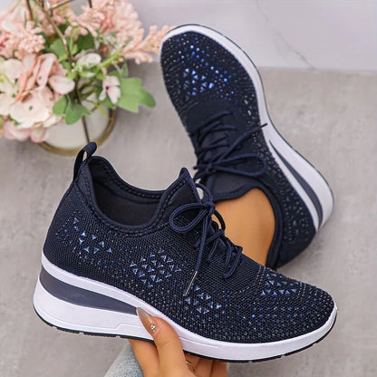 Comfort footwear: elegant women's orthopedic sneakers, ideal for walking & pain relief.