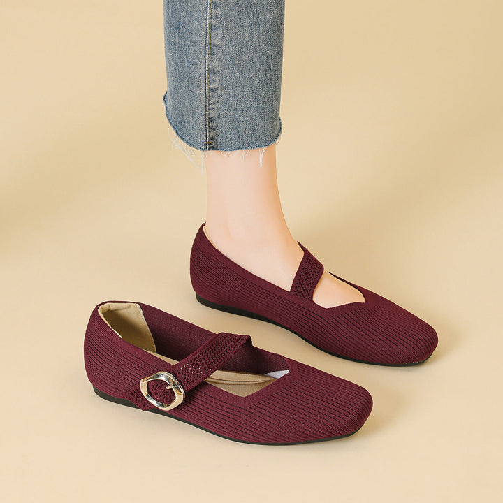 Orthopedic women's flats, square toe Mary Jane design, for ultimate foot support and all-day comfort.