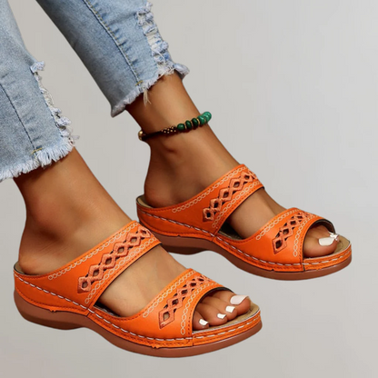 Orthopedic walking sandals for women, designed for arch support & comfort during summer activities.