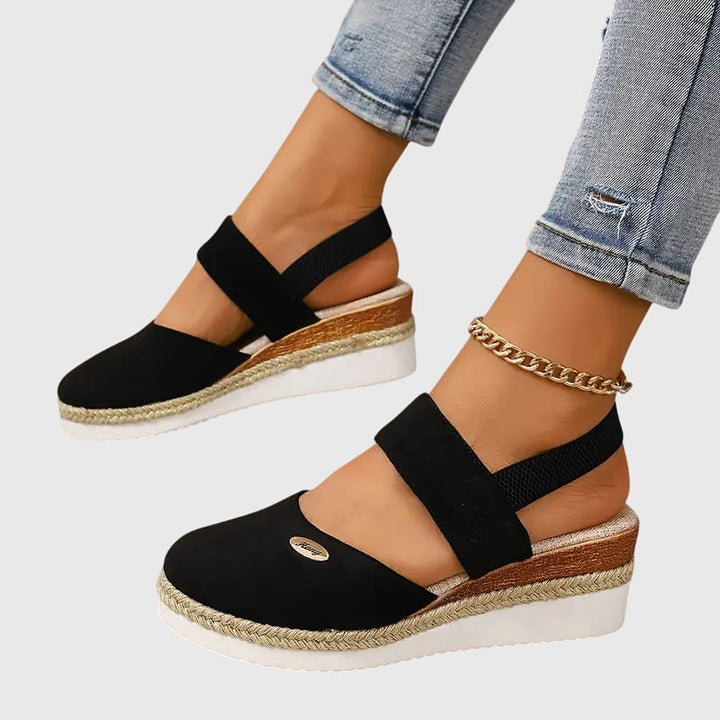 Lightweight women's summer walking sandals, orthopedic arch support, and cushioned comfort for daily walks.