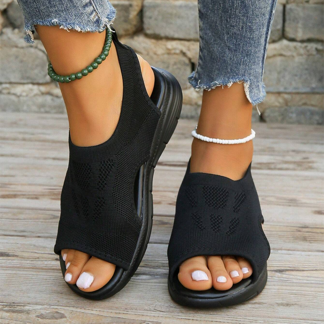Women's orthopedic walking sandals with arch support & memory foam for ultimate comfort.