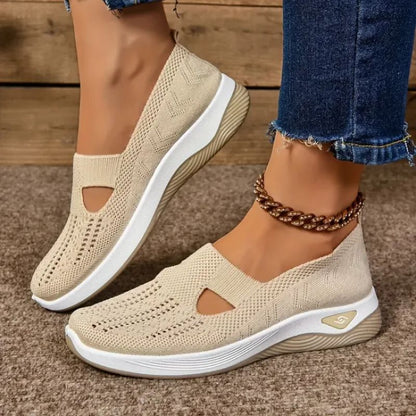 Ergonomically designed women's orthopedic walking shoes. Superior foot support & shock absorption.