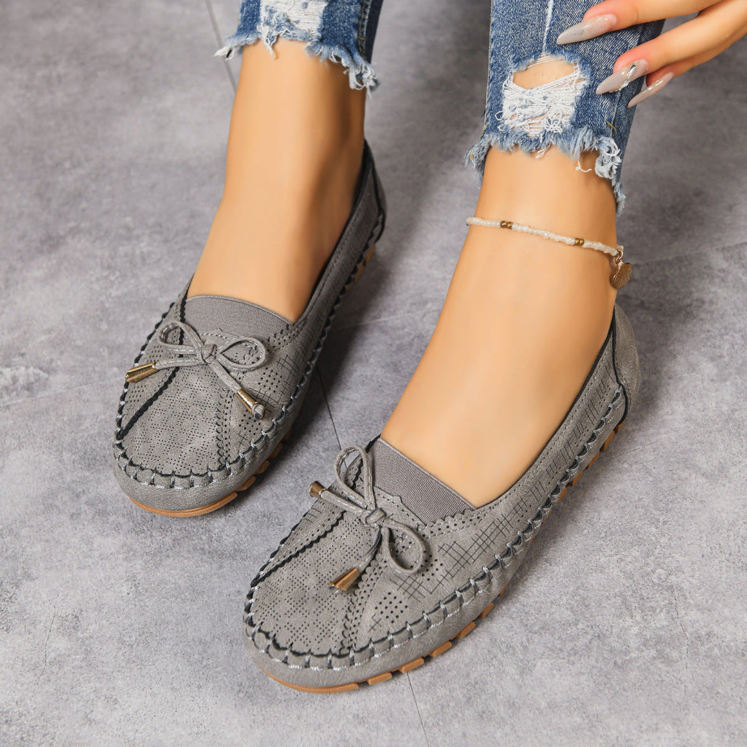 Cushioned wide fit women's orthopedic loafers, ideal for walking & all-day comfort.