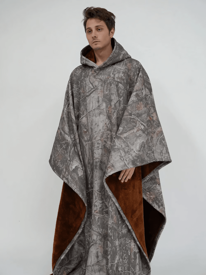 Women's casual oversized hoodie, a comfortable & soft winter fashion piece.
