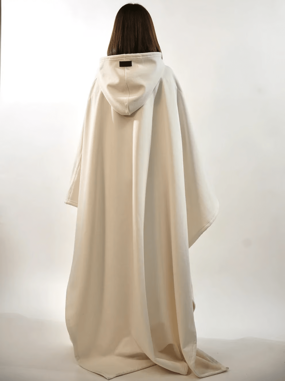 Casual women's soft hoodie, ideal for lounge wear & cozy winter fashion.