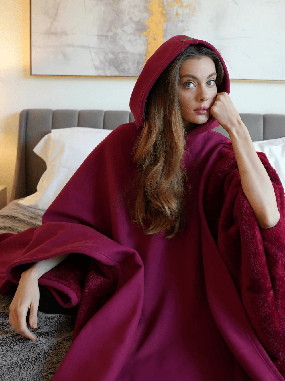 Winter comfort: women's calming oversized hoodie, super soft lounge wear.